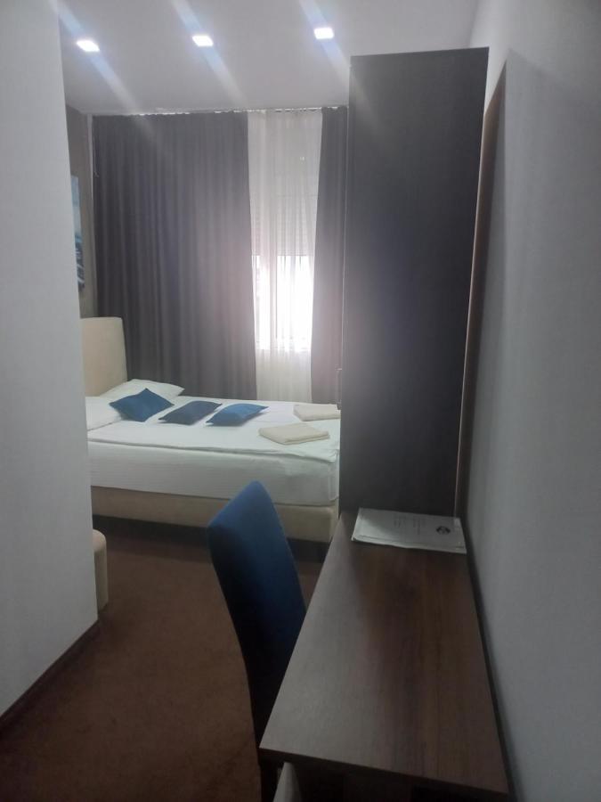 Hotel Usce Шабац Екстер'єр фото