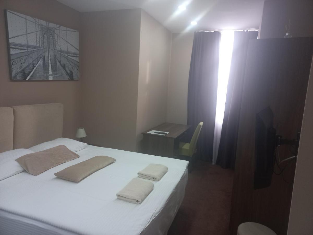 Hotel Usce Шабац Екстер'єр фото