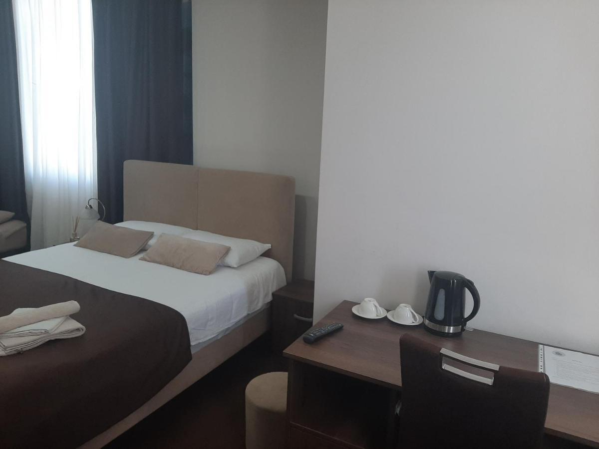 Hotel Usce Шабац Екстер'єр фото