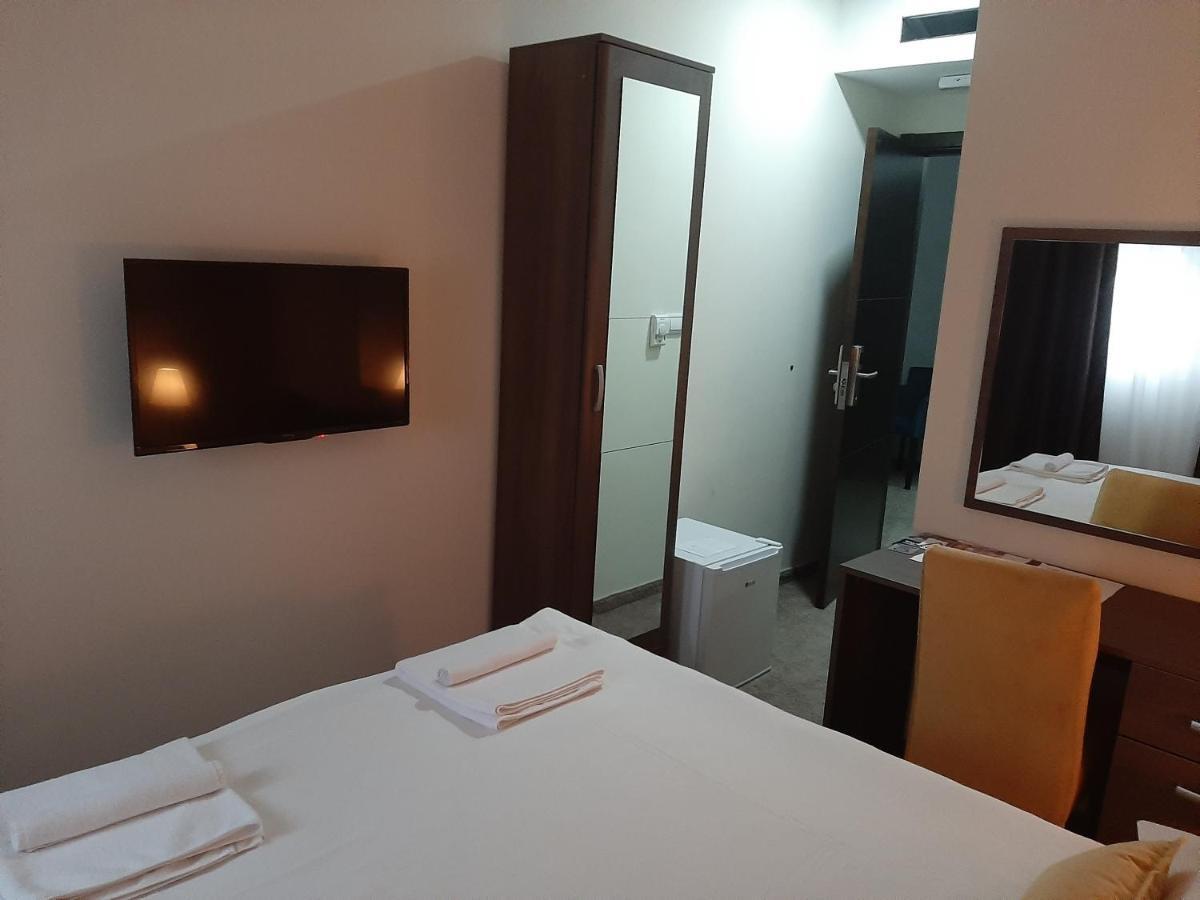 Hotel Usce Шабац Екстер'єр фото