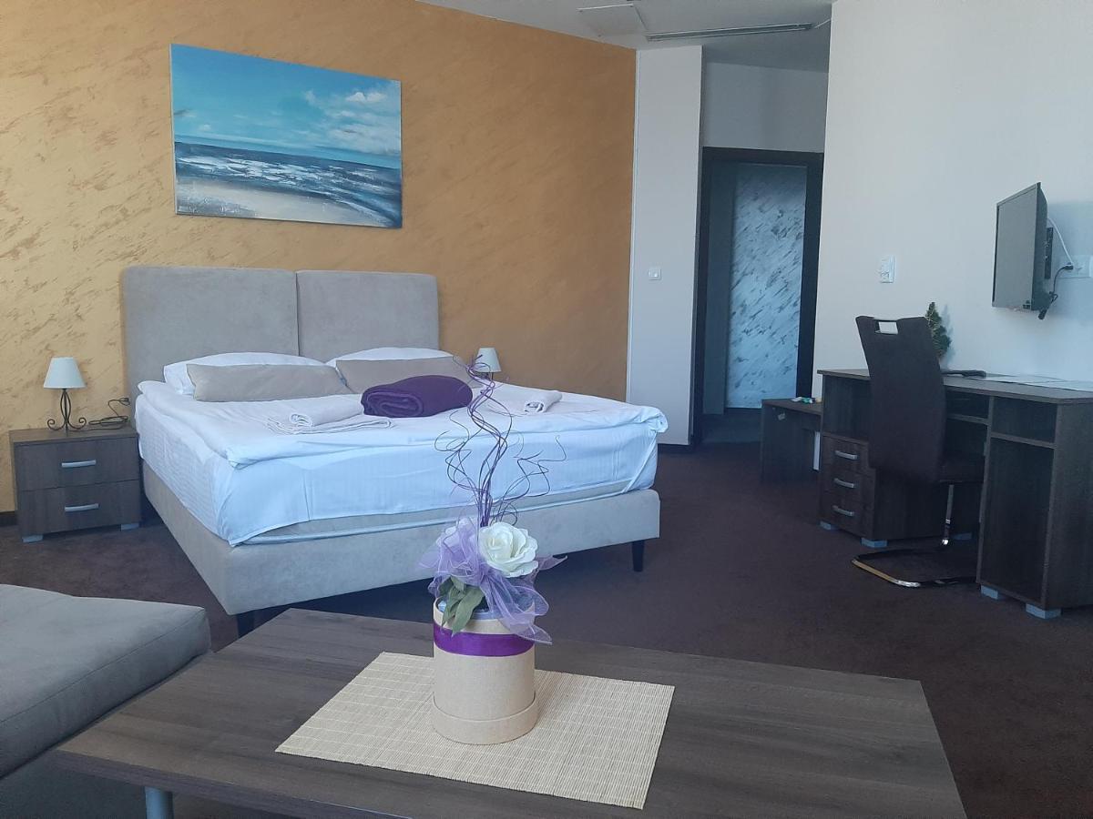 Hotel Usce Шабац Екстер'єр фото